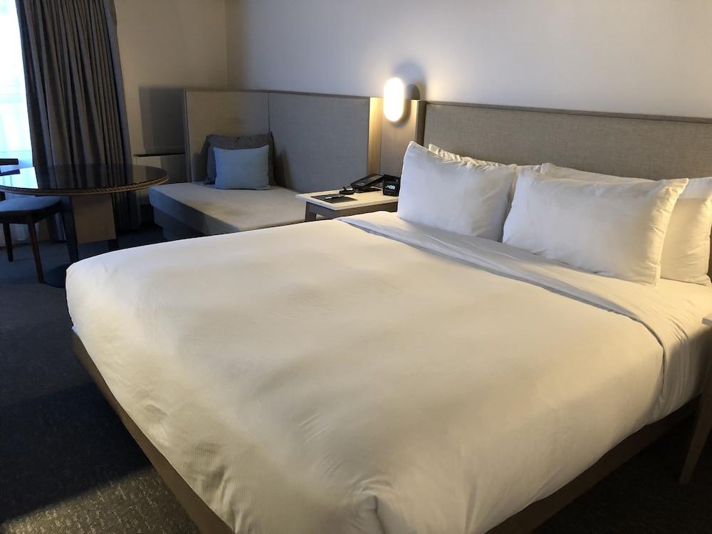 Doubletree By Hilton St. John'S Harbourview Otel Dış mekan fotoğraf